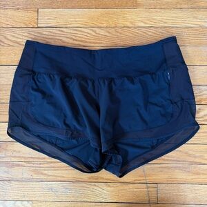 Women's Lululemon Black Mind Over Miles Shorts Size 12
